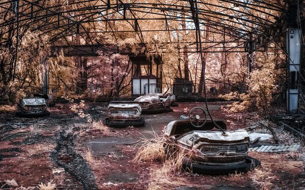 Autódromo no parque de diversões em Pripyat - Sputnik Brasil