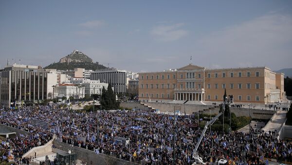Manifestação leva 1,5 milhão de gregos às ruas para protesto contra. - Sputnik Brasil