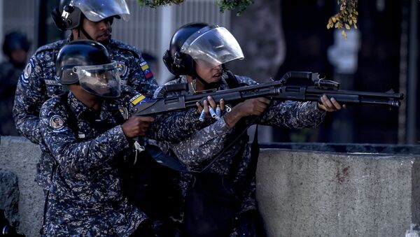 Policiais venezuelanos - Sputnik Brasil