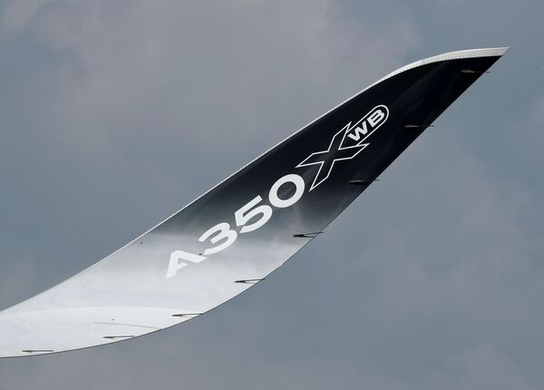 Avião Airbus A350-1000 no show aéreo de Singapura - Sputnik Brasil