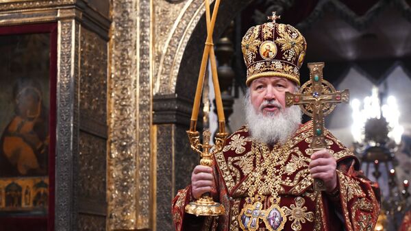 Patriarca Kirill celebra missa na Catedral da Dormição, no Kremlin, Moscou  - Sputnik Brasil