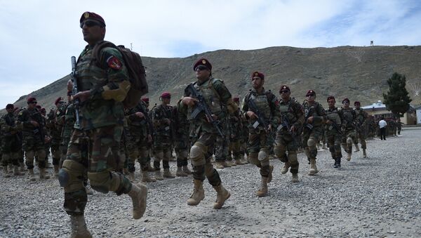 Soldados do Exército Nacional do Afeganistão em uma unidade de comando Reesh Khor nos arredores de Cabul - Sputnik Brasil