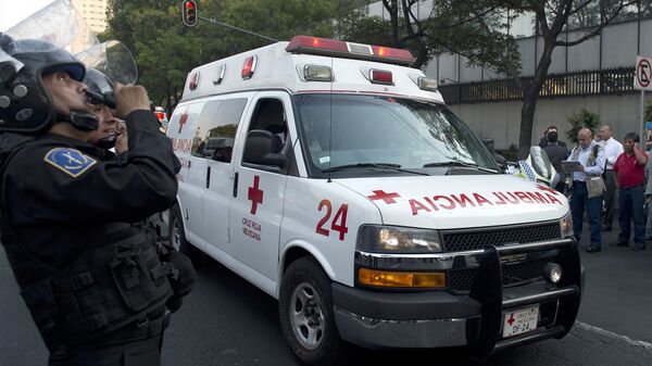 Ambulância no México (foto de arquivo) - Sputnik Brasil
