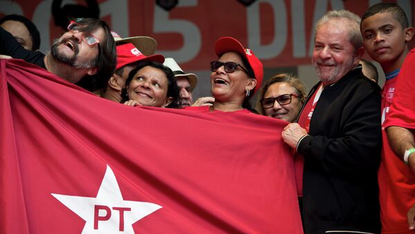 Ex-presidente Lula durante comemorações do Dia do Trabalhador, em São Paulo - Sputnik Brasil