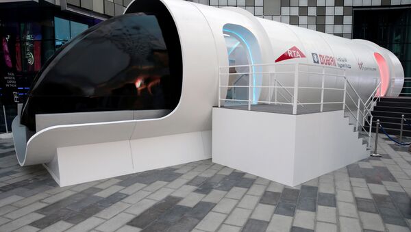 Autoridade de Transportes e Rodovias (RTA na sigla em inglês) revela desenho do trem Hyporloop em Dubai, EAU, 22 de fevereiro - Sputnik Brasil