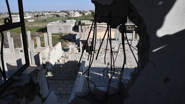 Edifícios destruídos no decurso de operações militares em Ghouta Oriental, nos subúrbios de Damasco. - Sputnik Brasil