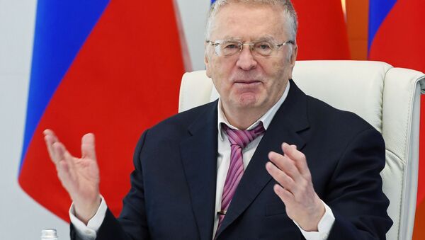 Candidato à Presidência da Rússia, Vladimir Zhirinovsky, no Centro Nacional de gestão de situações de crise do Ministério para Situações de Emergências em Moscou - Sputnik Brasil
