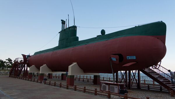 Submarino norte-coreano da classe Sango que encalhou em 1996 no litoral perto de Gangneung, Coreia do Sul - Sputnik Brasil