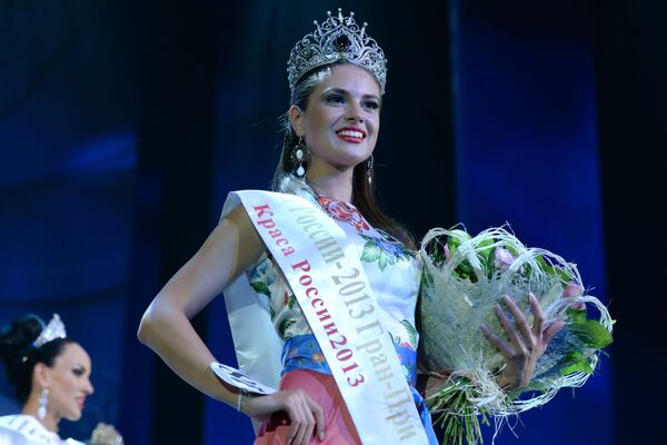 Anastasiya Trusova, a primeira candidata russa que entrou no quadro de finalistas do concurso Miss Terra, em 2014 - Sputnik Brasil