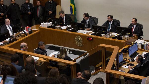 Ministros do Supremo Tribunal de Justiça (STJ) durante sessão que votou Habeas corpus do ex-presidente Lula na terça-feira, 6 de março de 2018. - Sputnik Brasil