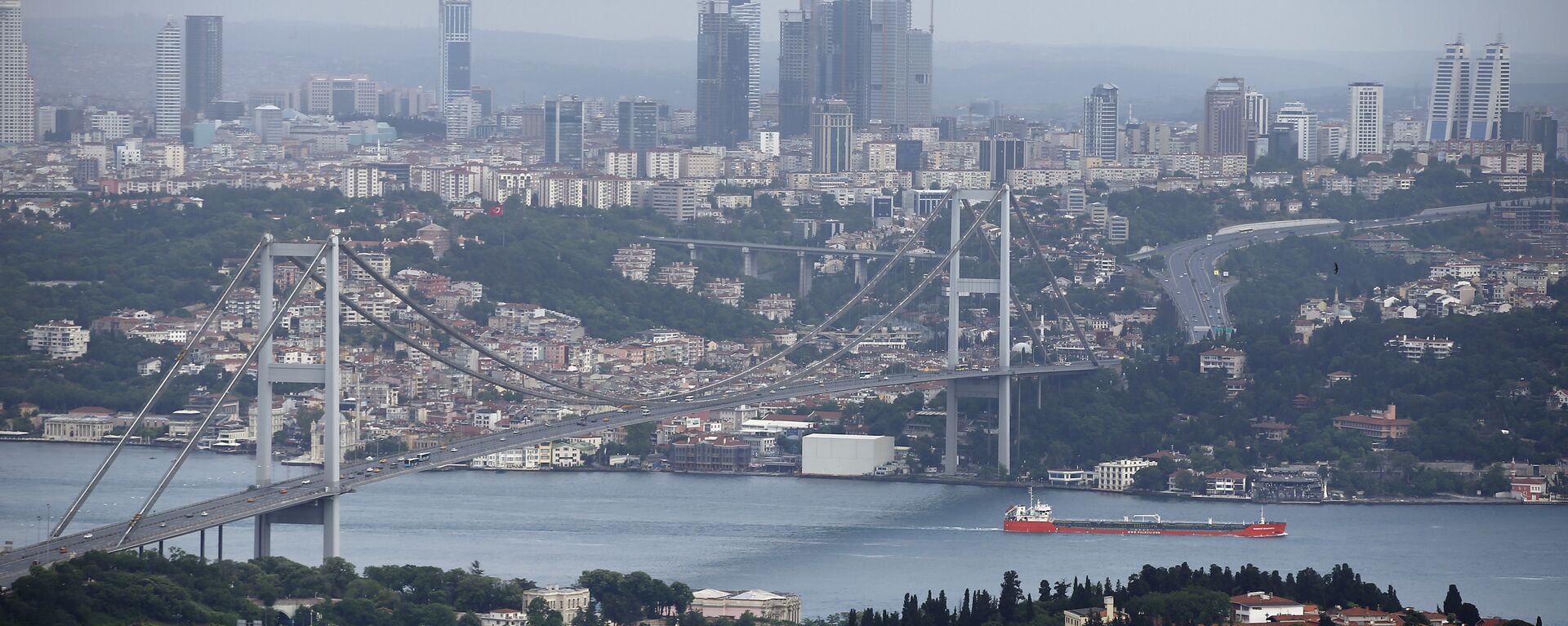 Vista de Istambul e da Ponte do Bósforo na Turquia. (Arquivo) - Sputnik Brasil, 1920, 21.12.2021