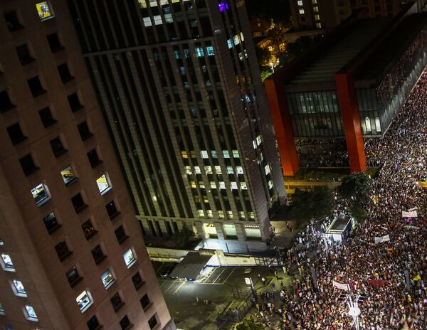 Também houve protesto pela memória Marielle Franco em São Paulo. - Sputnik Brasil