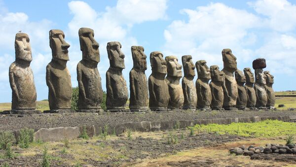Moais, estátuas da Ilha de Páscoa - Sputnik Brasil