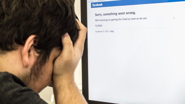 Facebook é acusado de ter entregue dados de 50 milhões de usuários à consultoria política nos EUA - Sputnik Brasil