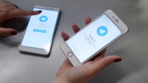 Aplicativo de mensagens Telegram no smartphone - Sputnik Brasil