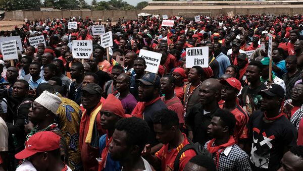 Pessoas marcham em Gana contra acordo militar com os EUA - Sputnik Brasil