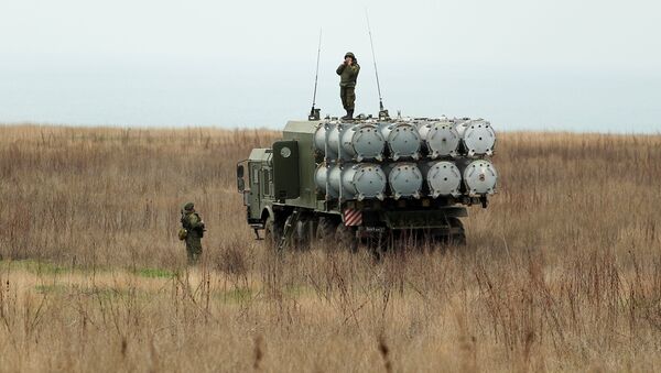 Sistema de mísseis costeiros Bal participa dos treinamentos das tripulações das Tropas de Mísseis e Artilharia russas no polígono Zhelezny Rog, na região de Krasnodar - Sputnik Brasil