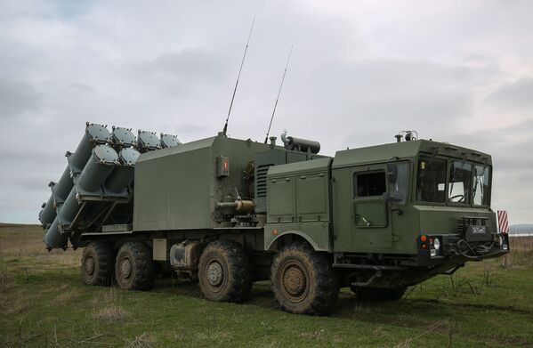 Sistema de mísseis costeiros Bal participa dos treinamentos das tripulações das Tropas de Mísseis e Artilharia russas no polígono Zhelezny Rog, na região de Krasnodar - Sputnik Brasil
