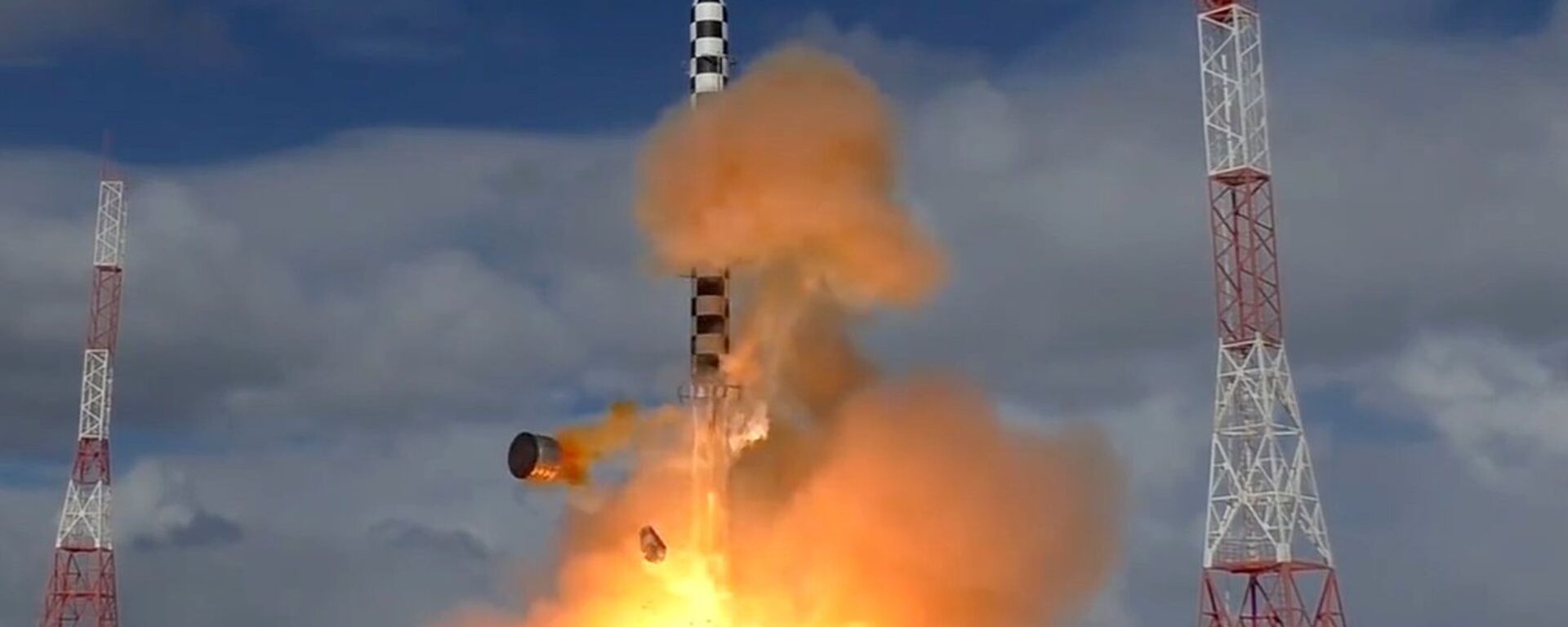 Testes do míssil balístico intercontinental Sarmat, 29 de março de 2018  - Sputnik Brasil, 1920, 21.02.2023
