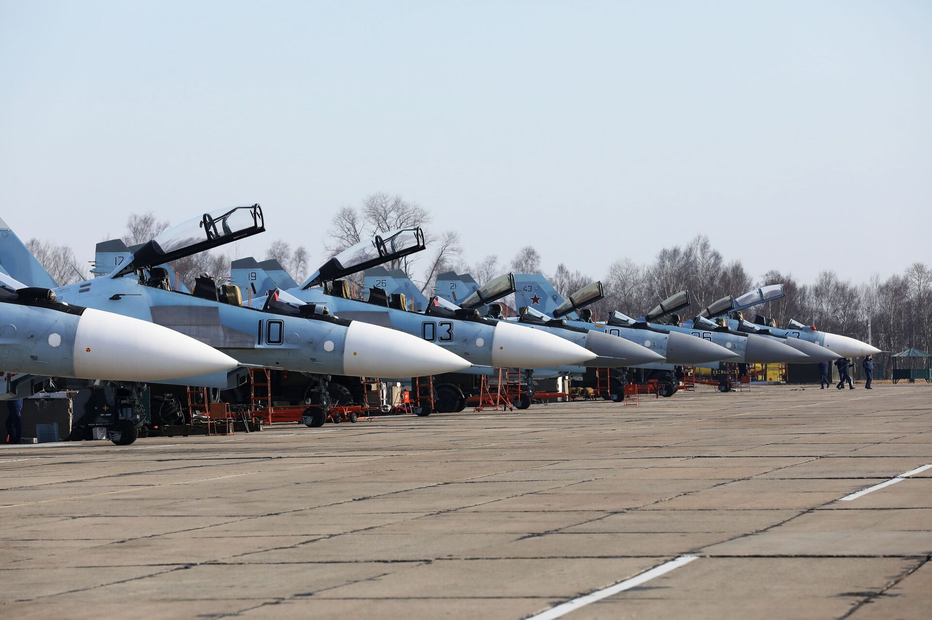 Caças multifuncionais Su-30 e Su-35 (imagem referencial) - Sputnik Brasil, 1920, 18.07.2023