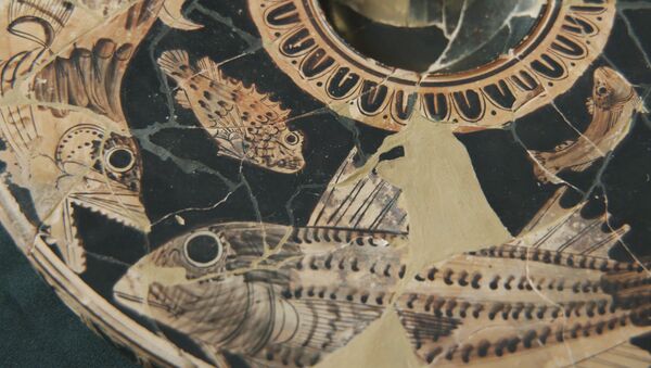 Cerâmica encontrada na necrópole de Yuz-Oba, Crimeia - Sputnik Brasil