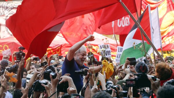 Lula em ato no Sindicato dos Metalúrgicos do ABC. - Sputnik Brasil