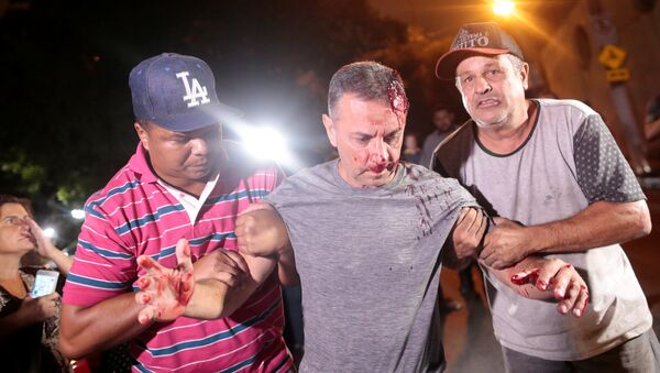 Homem é agredido em frente ao Instituto Lula na última quinta-feira (5) - Sputnik Brasil