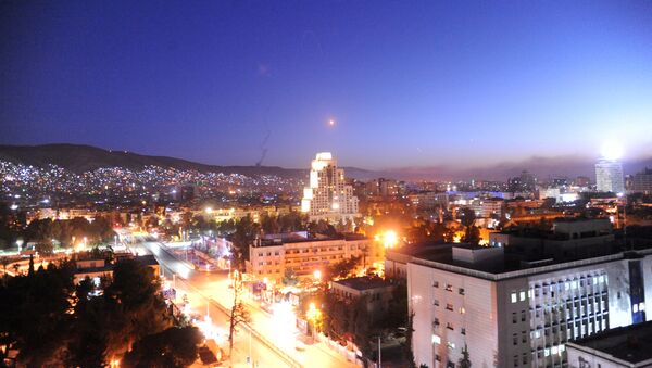 Céu de Damasco durante ataque norte-americano na noite entre 13 e 14 de abril - Sputnik Brasil