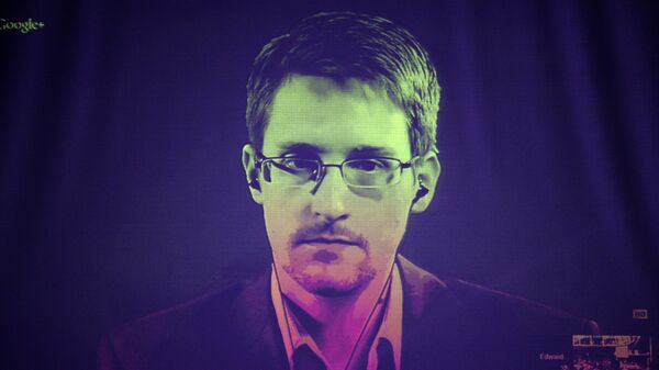 Edward Snowden - Sputnik Brasil