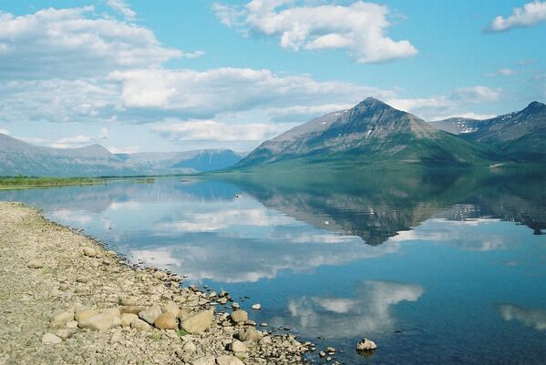 O Lago Lama – grande reservatório de água insulsa que se encontra na região de Krasnoyarsk, Rússia - Sputnik Brasil