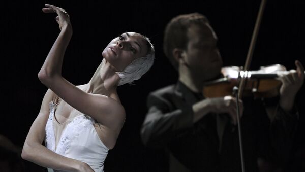A dançarina de balé do Teatro Bolshoi Olga Smirnova durante um concerto de gala da Orquestra Sinfônica Acadêmica do Estado de Svetlanov da Rússia. - Sputnik Brasil