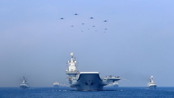 Navios chineses participam de desfile naval no mar do Sul da China - Sputnik Brasil