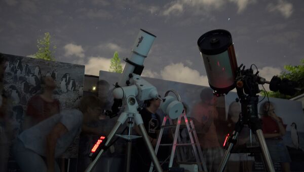 Visitantes do Espaço UFMG do Conhecimento acompanham observação astronômica - Sputnik Brasil