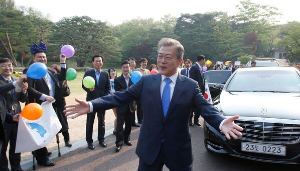 Presidente da Coreia do Sul, Moon Jae-in, durante as negociações intercoreanas na localidade de Panmunjom entre as duas Coreias - Sputnik Brasil