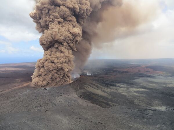 Erupção do vulcão Kilauea, no Havaí - Sputnik Brasil