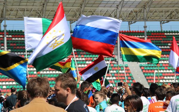 Bandeiras dos países participantes da Street Child World Cup 2018 - Sputnik Brasil