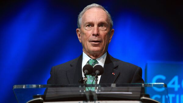 Former New York Mayor Michael Bloomberg speaks during the C40 cities awards ceremony, in Paris - Sputnik Brasil