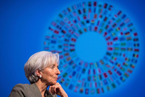 Diretora geral do Fundo Monetário Internacional (FMI) Christine Lagarde participa de uma discussão sobre a economia mundial. - Sputnik Brasil