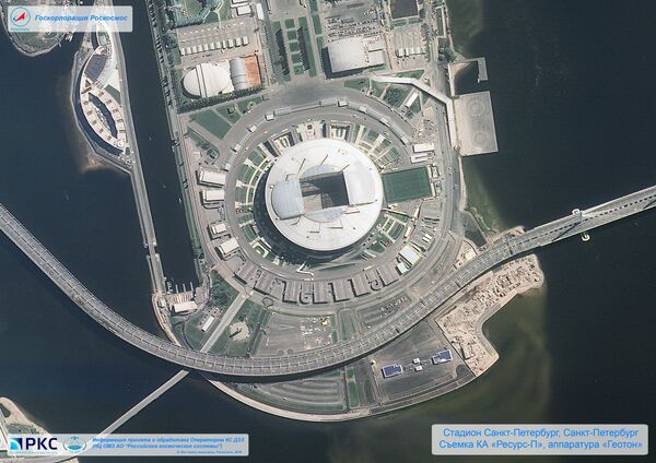 Imagem do estádio São Petersburgo tirada pelo satélite russo Resurs-P nas vésperas da Copa do Mundo 2018, na cidade-sede de São Petersburgo - Sputnik Brasil