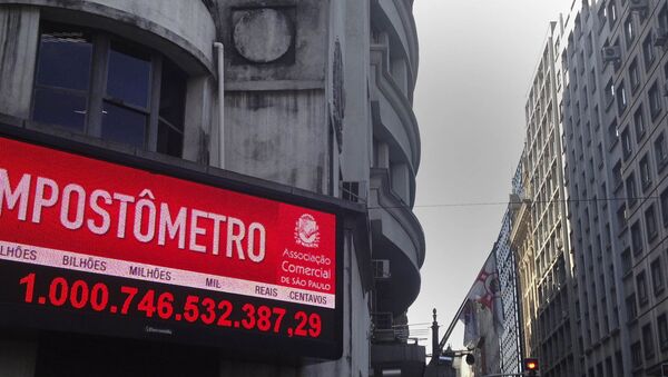 Impostômetro Associação Comercial de São Paulo (ACSP), no Centro da cidade de São Paulo-SP, ultrapassa a mara de R$ 1 trilhão cada vez mais cedo. - Sputnik Brasil