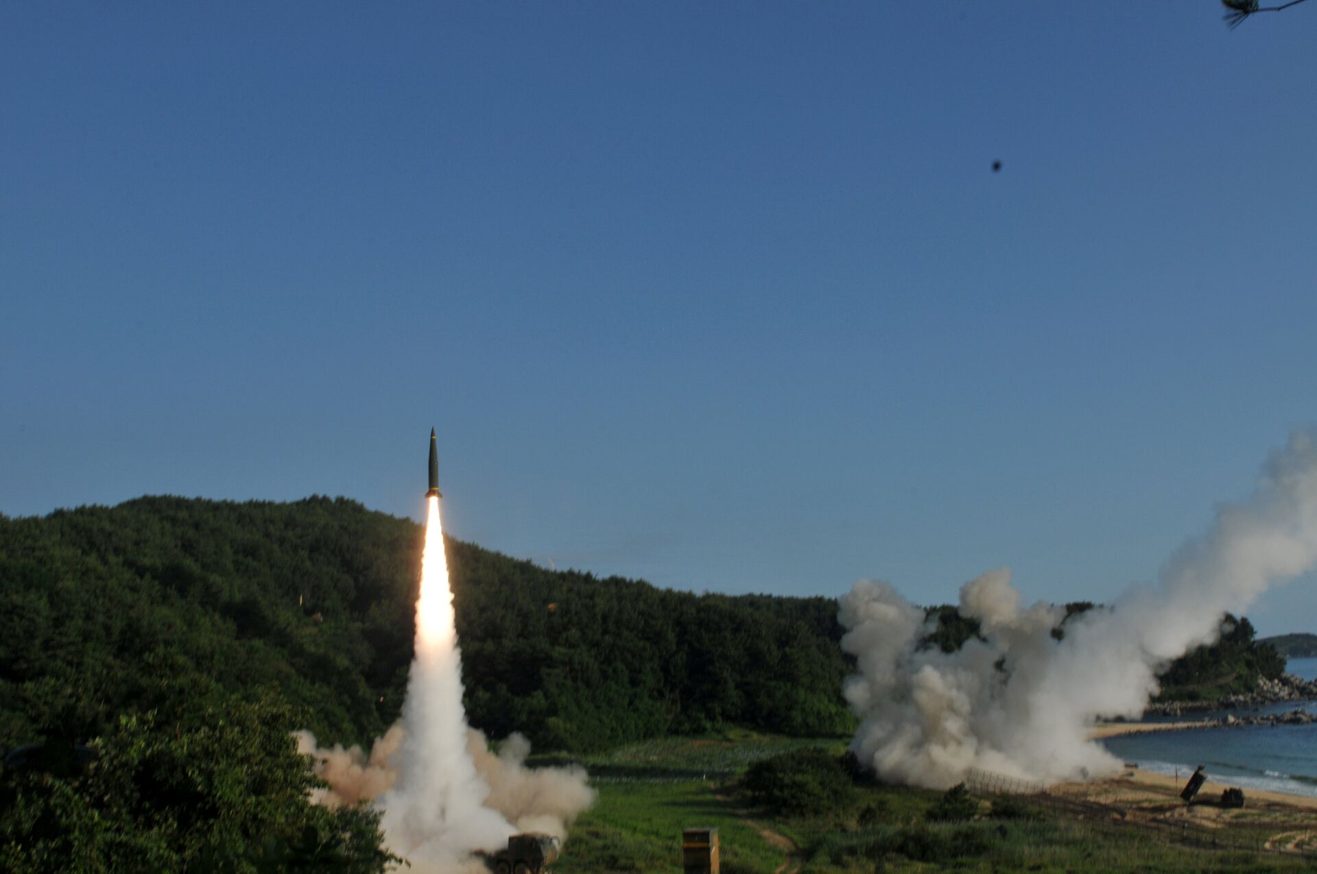 EUA e Coreia do Sul chegam a acordo para cancelar limitações de alcance de mísseis sul-coreanos - Sputnik Brasil, 1920, 22.05.2021