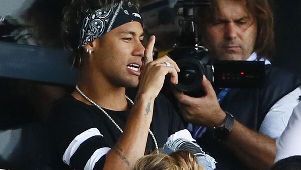 Neymar no estádio parisiense Parc des Princes, agosto de 2017 - Sputnik Brasil