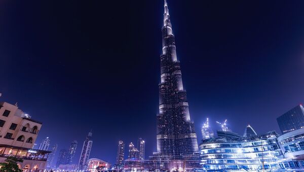 Edifício mais alto do mundo – o arranha-céu Burj Khalifa em Dubai - Sputnik Brasil