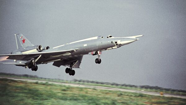 Bombardeiro Tu-22 (foto de arquivo) - Sputnik Brasil