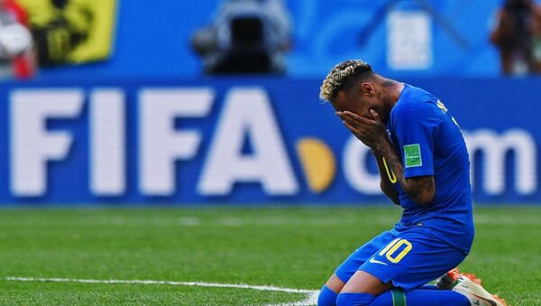 Neymar chora após marcar gol no último minuto da partida contra Costa Rica, em 22 de junho de 2018 - Sputnik Brasil