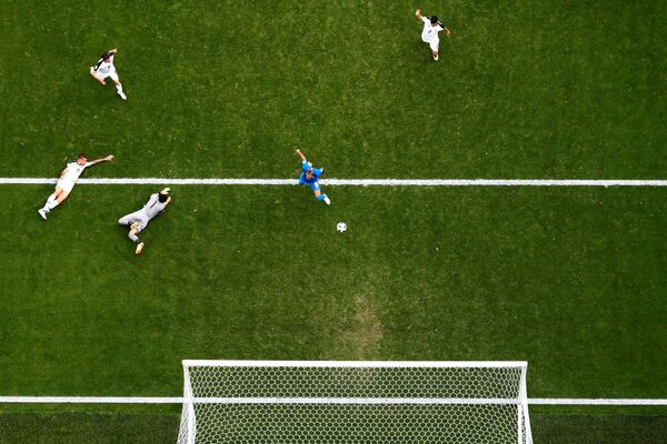 Vista aérea do gol de Neymar sobre a Costa Rica durante partida da Copa do Mundo de 2018. - Sputnik Brasil