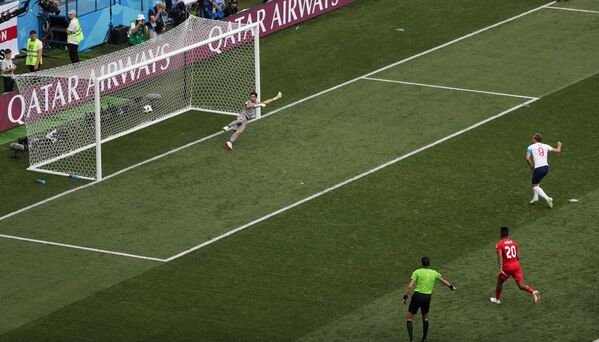 Harry Kane marca pela Inglaterra em partida do Grupo G da Copa do Mundo da Rússia 2018 - Sputnik Brasil