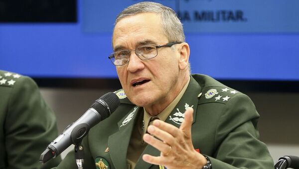 Comandante do Exército, general Eduardo Dias da Costa Villas Bôas, participa de audiência na Comissão de Relações Exteriores e de Defesa Nacional  - Sputnik Brasil