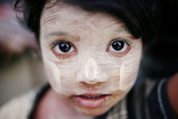 Criança refugiada do povo rohingya no Bangladesh - Sputnik Brasil