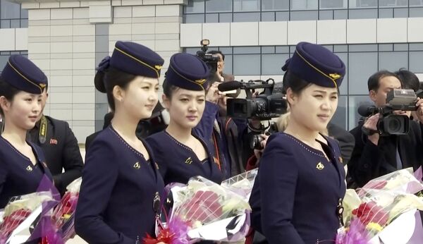 Aeromoças da empresa aérea norte-coreana Air Koryo - Sputnik Brasil
